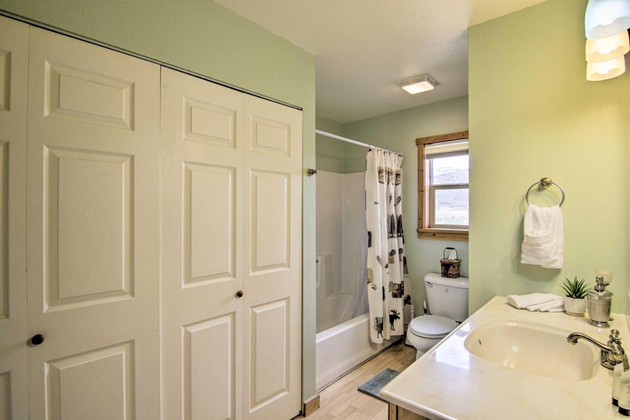 Airy Emigrant Townhome With Sweeping Mtn Views! Esterno foto